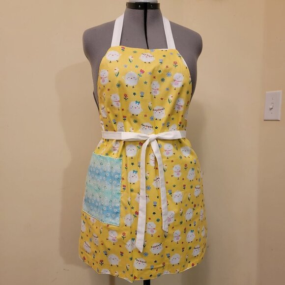 NWT Handmade Reversible Apron - Spring chicks and flowers - One Size - OOAK - Picture 1 of 4
